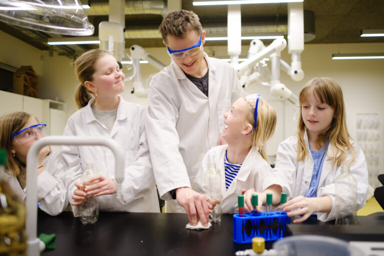 Statsskolen investerer i lokale faglige fællesskaber for børn og unge