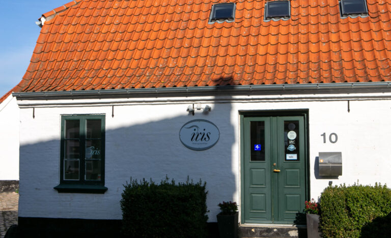 Nu er Azra M. Hadzimahovic ikke længere i Frisørhuset Iris