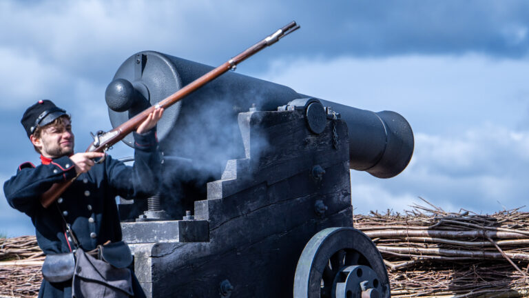 Gevær og kanonskud på Dybbøl Banke