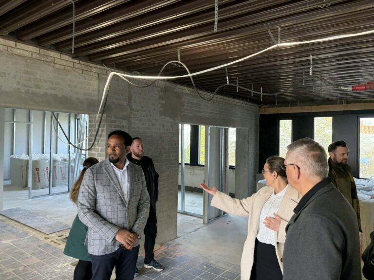 Nu begynder byggeriet af et nyt sundhedshus