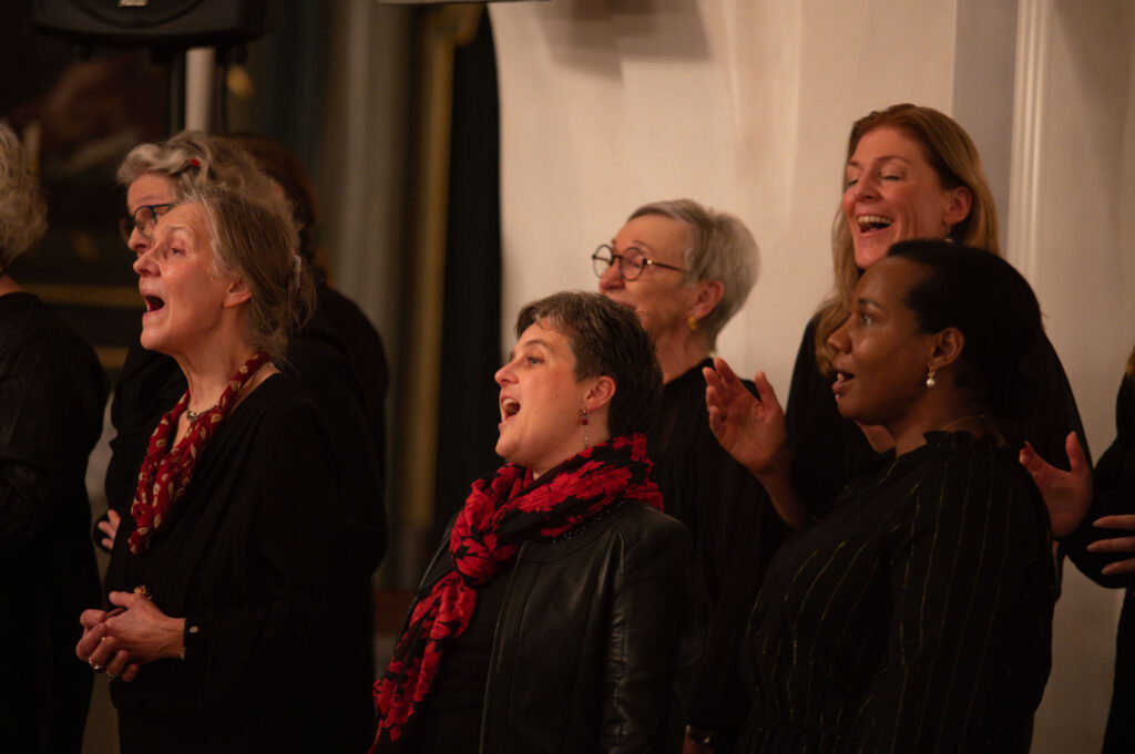 Hearts of Gospel synger i frikirken
