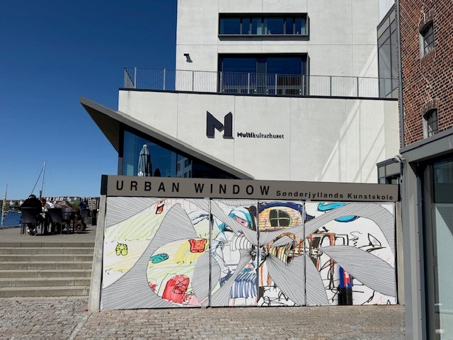 Kunstskolen: Fernisering på ‘Urban Window’