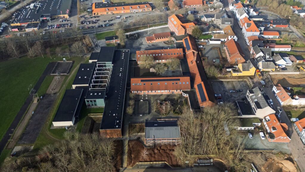 Nu går byggeriet i gang på Nordals-Skolen