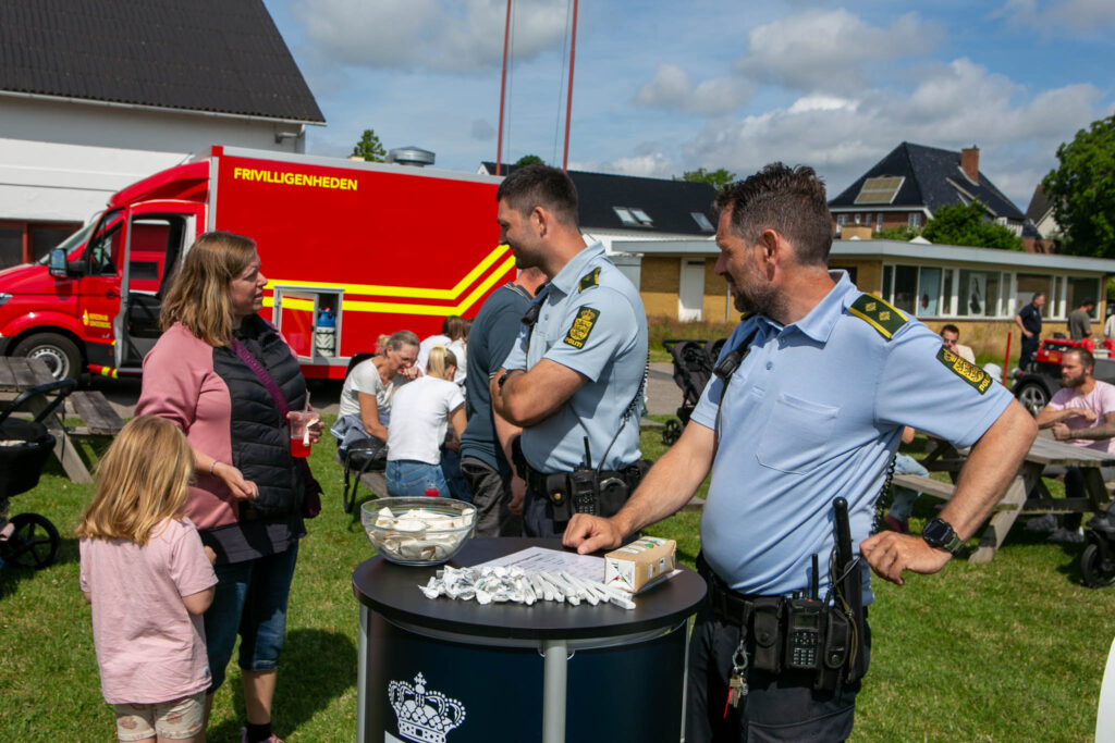 Rigtigt mange på besøg på Egens brandstation