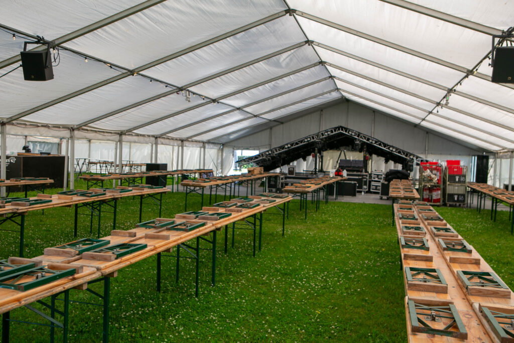 Hesteskoen bliver festklar allerede onsdag aften