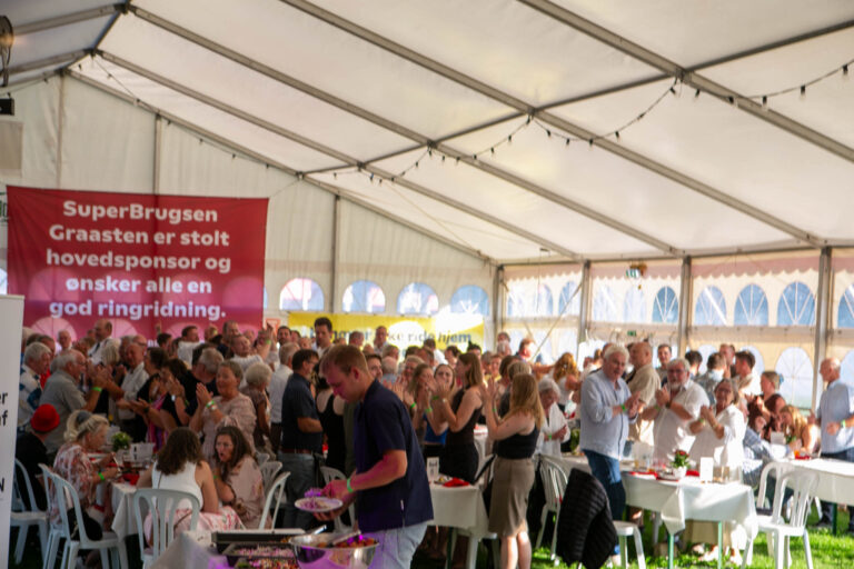 Festlig start på Gråsten Ringridning