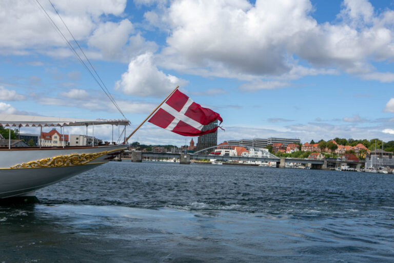 Kongeskibet er sejlet fra Sønderborg