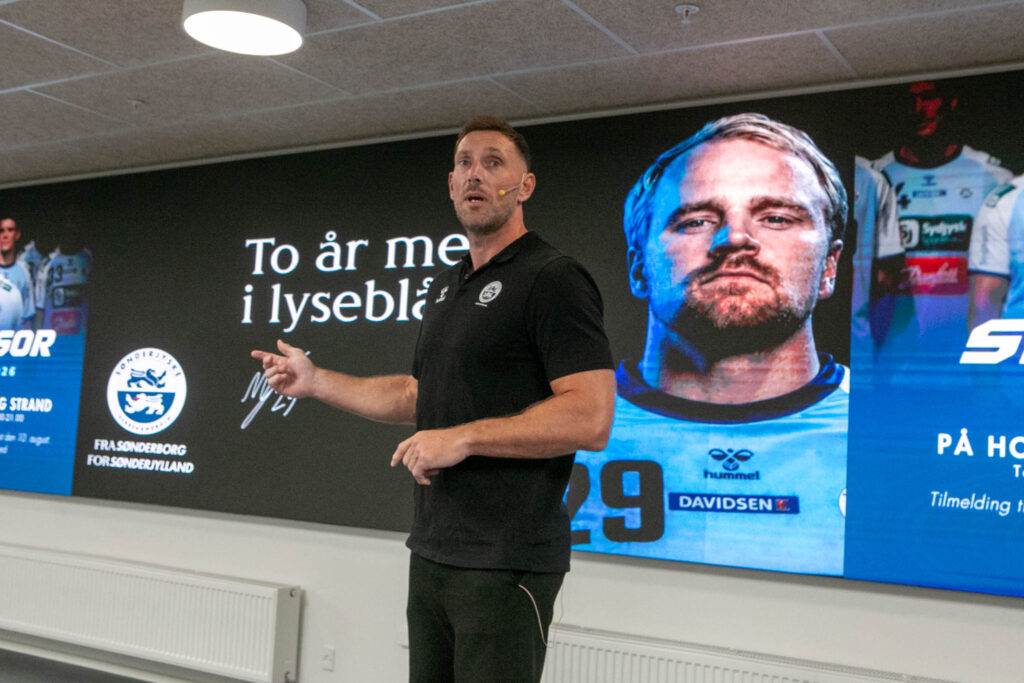 Magnus Fredriksen forlænger med Sønderjyske