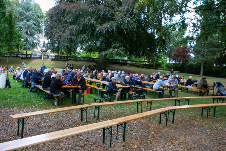 Group Busstop og Superpunzz spillede i Byparken