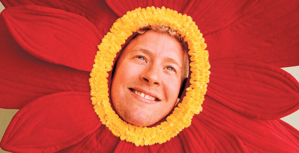 Jakob Thrane står bare og blomstrer